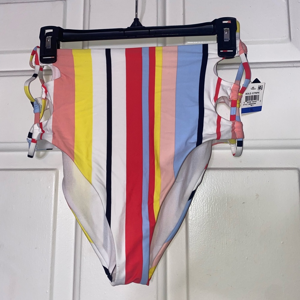 NWT Bar III bikini bottoms feature fun stripes and strappy sides.